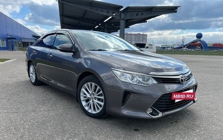 Toyota Camry, 2015 год, 1 750 000 рублей, 2 фотография