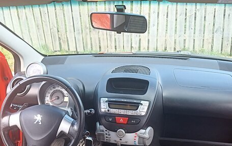 Peugeot 107 I рестайлинг, 2014 год, 600 000 рублей, 3 фотография