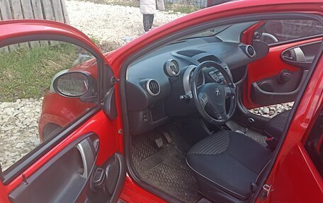 Peugeot 107 I рестайлинг, 2014 год, 600 000 рублей, 5 фотография