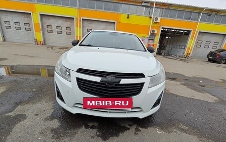 Chevrolet Cruze II, 2014 год, 850 000 рублей, 3 фотография