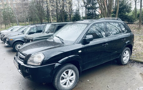 Hyundai Tucson III, 2008 год, 650 000 рублей, 1 фотография