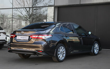 Toyota Camry, 2021 год, 3 450 000 рублей, 4 фотография