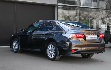 Toyota Camry, 2021 год, 3 450 000 рублей, 6 фотография