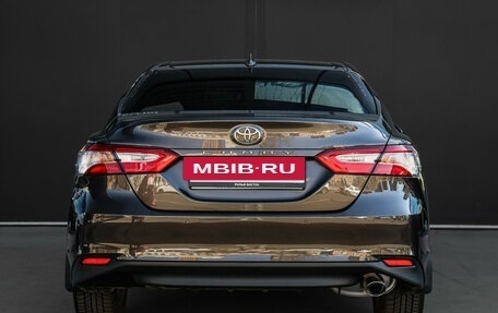 Toyota Camry, 2021 год, 3 450 000 рублей, 5 фотография