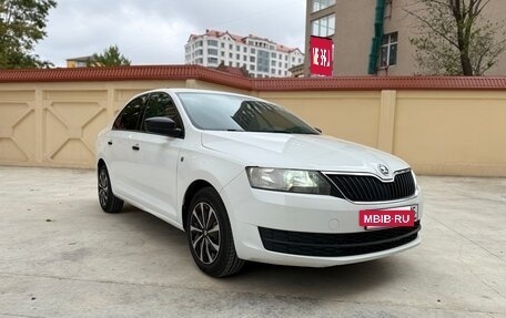 Skoda Rapid I, 2017 год, 980 000 рублей, 4 фотография