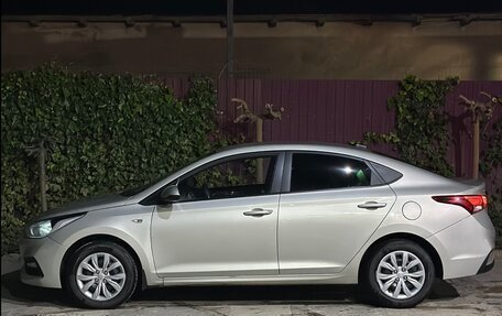 Hyundai Solaris II рестайлинг, 2019 год, 1 250 000 рублей, 3 фотография