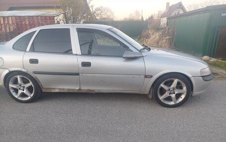 Opel Vectra B рестайлинг, 1997 год, 260 000 рублей, 3 фотография