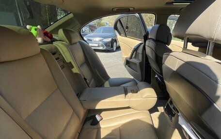 BMW 5 серия, 2004 год, 1 050 000 рублей, 14 фотография