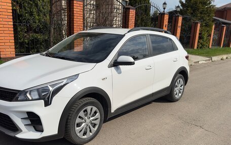 KIA Rio IV, 2022 год, 1 800 000 рублей, 2 фотография