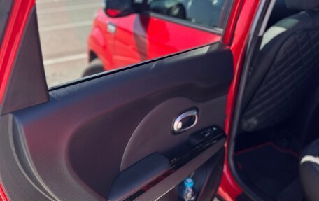 KIA Soul II рестайлинг, 2018 год, 1 840 000 рублей, 11 фотография