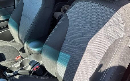 KIA Soul II рестайлинг, 2018 год, 1 840 000 рублей, 36 фотография