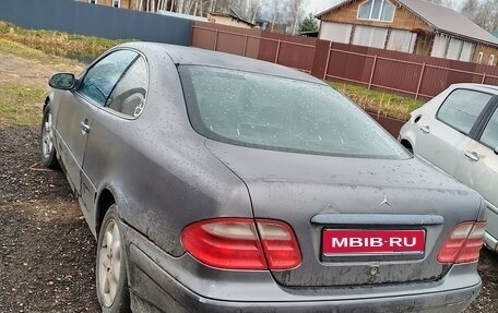 Mercedes-Benz CLK-Класс, 2000 год, 155 000 рублей, 1 фотография