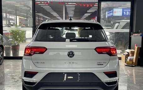 Volkswagen T-Roc I, 2022 год, 2 320 000 рублей, 7 фотография