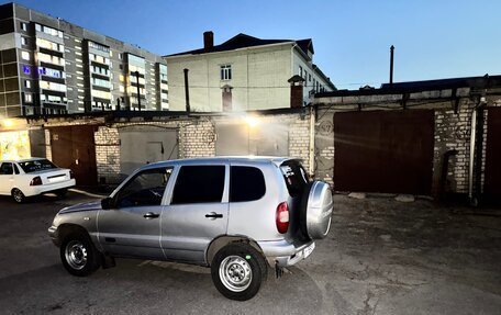 Chevrolet Niva I рестайлинг, 2004 год, 300 000 рублей, 4 фотография