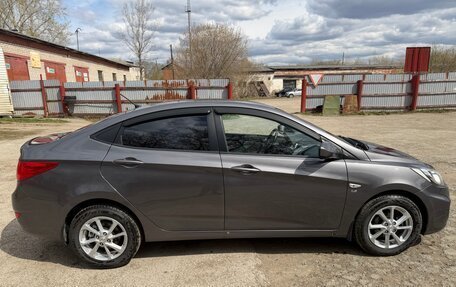 Hyundai Solaris II рестайлинг, 2012 год, 750 000 рублей, 3 фотография