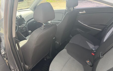 Hyundai Solaris II рестайлинг, 2012 год, 750 000 рублей, 11 фотография