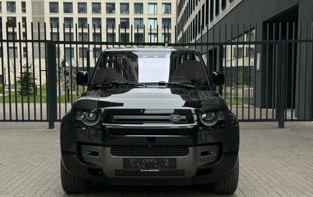 Land Rover Defender II, 2022 год, 12 000 000 рублей, 2 фотография