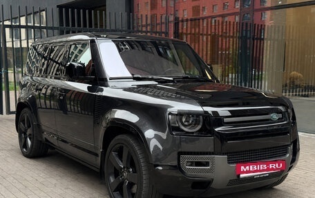 Land Rover Defender II, 2022 год, 12 000 000 рублей, 3 фотография