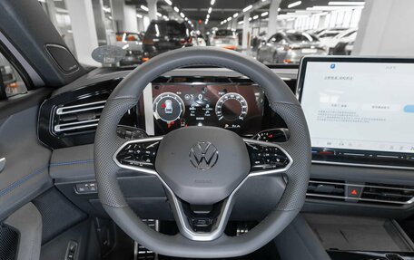 Volkswagen Tiguan, 2026 год, 4 850 000 рублей, 11 фотография