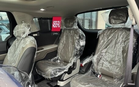 KIA Carnival, 2024 год, 5 900 000 рублей, 23 фотография
