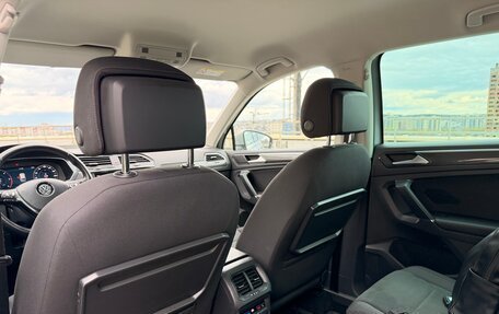 Volkswagen Tiguan II, 2018 год, 2 690 000 рублей, 14 фотография