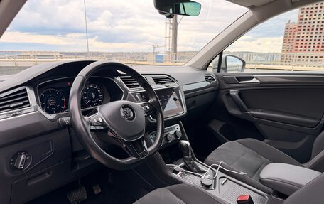 Volkswagen Tiguan II, 2018 год, 2 690 000 рублей, 11 фотография
