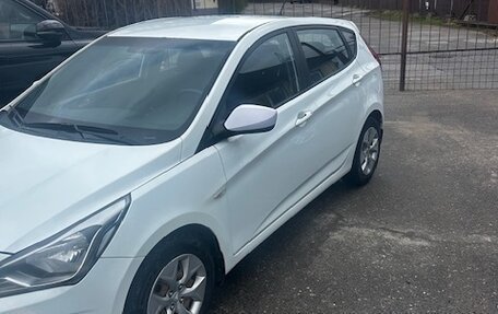 Hyundai Solaris II рестайлинг, 2015 год, 1 250 000 рублей, 3 фотография