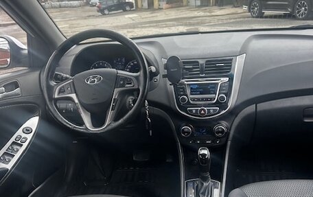 Hyundai Solaris II рестайлинг, 2015 год, 1 250 000 рублей, 7 фотография