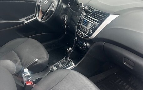 Hyundai Solaris II рестайлинг, 2015 год, 1 250 000 рублей, 10 фотография