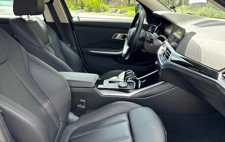 BMW 3 серия, 2022 год, 3 580 000 рублей, 13 фотография