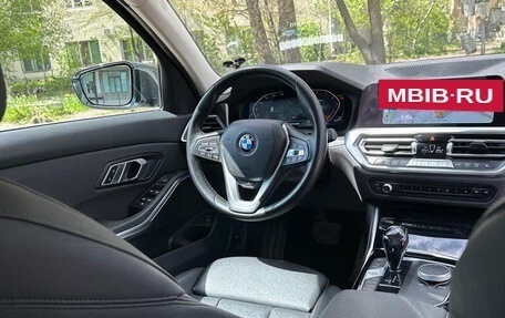 BMW 3 серия, 2022 год, 3 580 000 рублей, 10 фотография