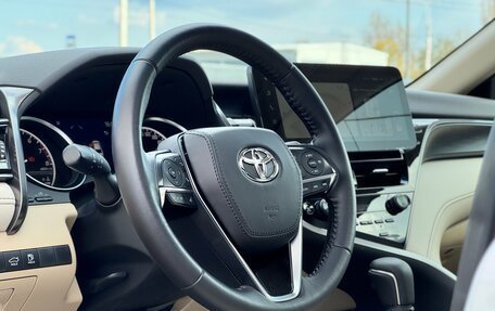 Toyota Camry, 2023 год, 4 650 000 рублей, 10 фотография