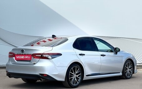 Toyota Camry, 2023 год, 4 650 000 рублей, 9 фотография