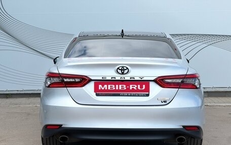Toyota Camry, 2023 год, 4 650 000 рублей, 7 фотография