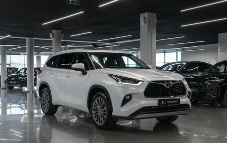 Toyota Highlander, 2025 год, 5 300 000 рублей, 2 фотография