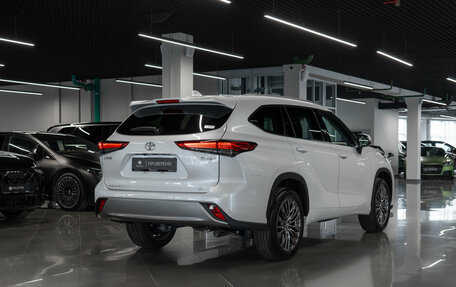 Toyota Highlander, 2025 год, 5 300 000 рублей, 5 фотография