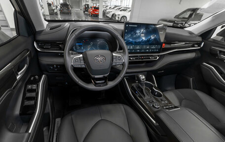 Toyota Highlander, 2025 год, 5 300 000 рублей, 8 фотография