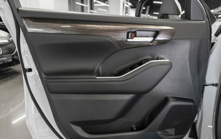 Toyota Highlander, 2025 год, 5 300 000 рублей, 18 фотография