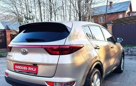 KIA Sportage IV рестайлинг, 2017 год, 1 750 000 рублей, 2 фотография
