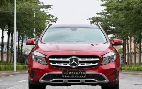 Mercedes-Benz GLA, 2018 год, 1 630 000 рублей, 6 фотография