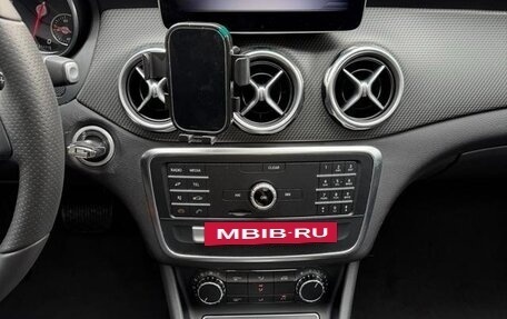 Mercedes-Benz GLA, 2018 год, 1 630 000 рублей, 11 фотография