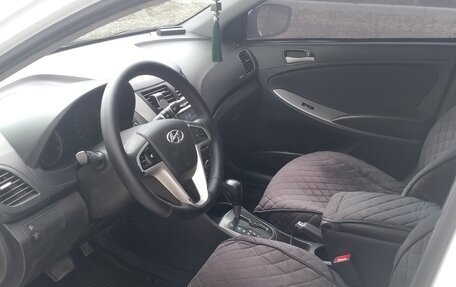 Hyundai Solaris II рестайлинг, 2015 год, 940 000 рублей, 10 фотография