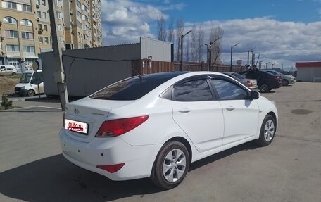 Hyundai Solaris II рестайлинг, 2015 год, 940 000 рублей, 6 фотография