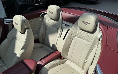 Bentley Continental GT III, 2019 год, 24 990 000 рублей, 26 фотография