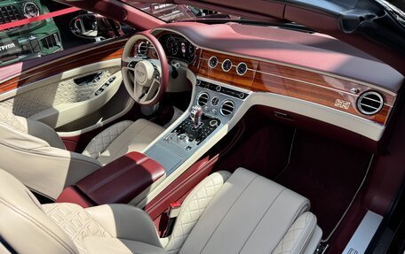 Bentley Continental GT III, 2019 год, 24 990 000 рублей, 28 фотография