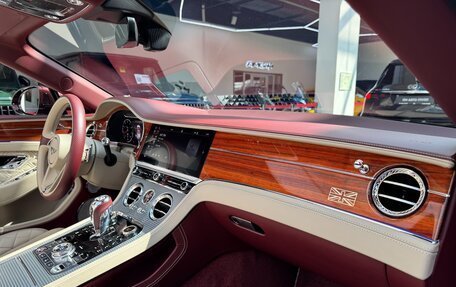 Bentley Continental GT III, 2019 год, 24 990 000 рублей, 29 фотография