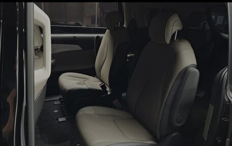 KIA Carnival, 2025 год, 4 325 000 рублей, 12 фотография