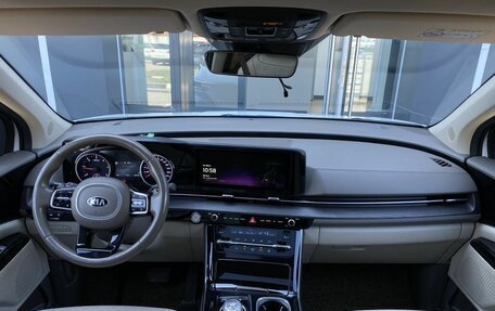 KIA Carnival, 2021 год, 3 999 000 рублей, 12 фотография