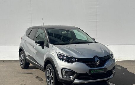 Renault Kaptur I рестайлинг, 2017 год, 1 295 000 рублей, 3 фотография