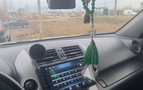 Toyota RAV4, 2011 год, 1 390 000 рублей, 7 фотография